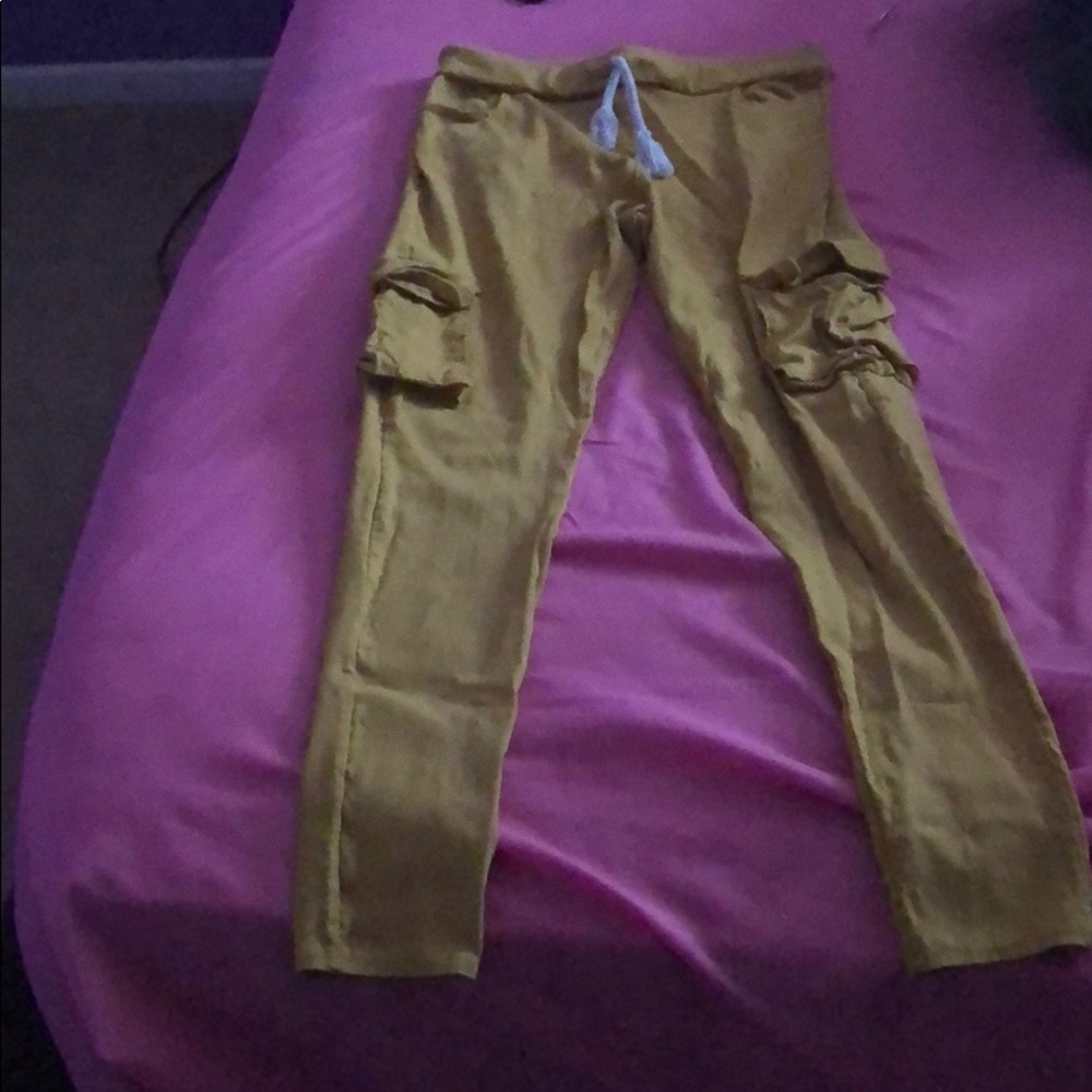 capris